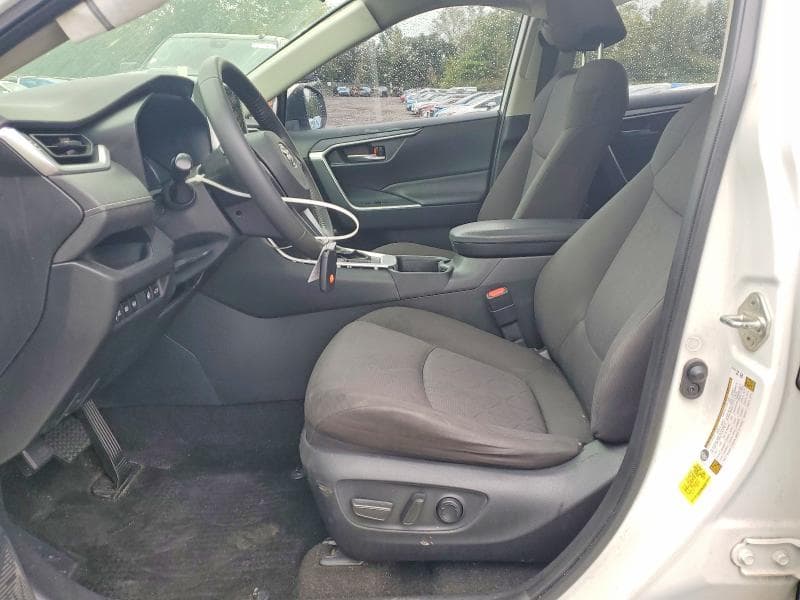 2023 TOYOTA RAV4 XLE 7