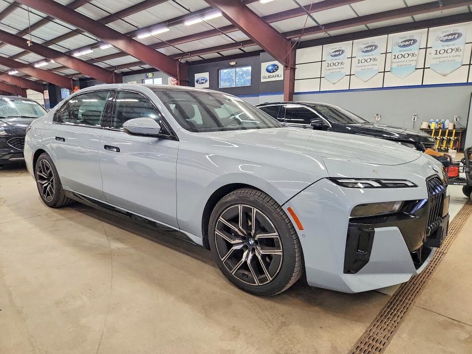 2026 BMW 740 XI 4