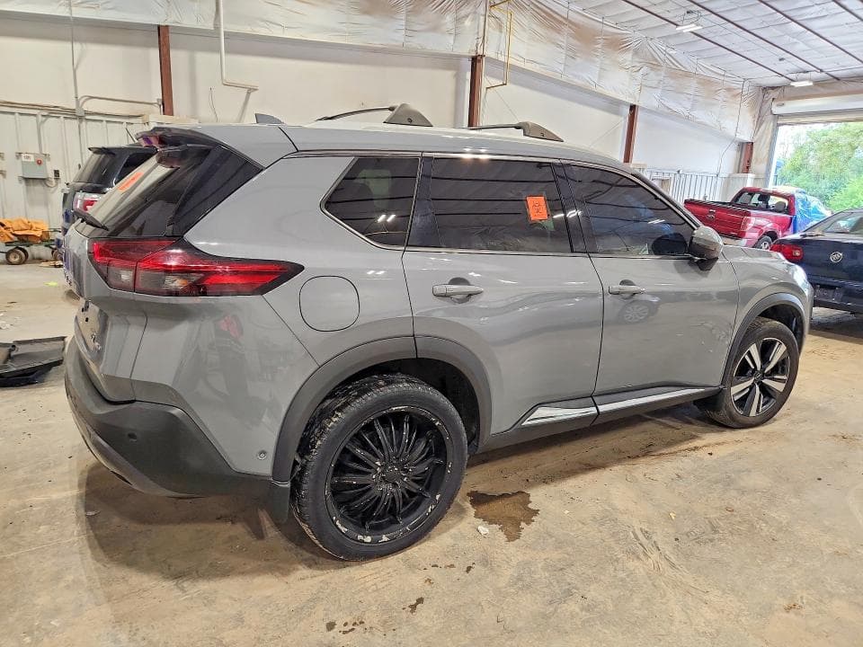 2022 NISSAN ROGUE SL 3
