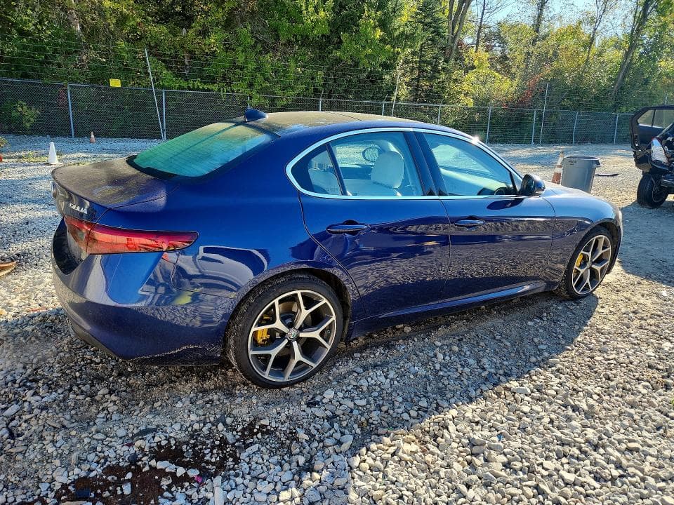 2019 ALFA ROMEO GIULIA Q4 3