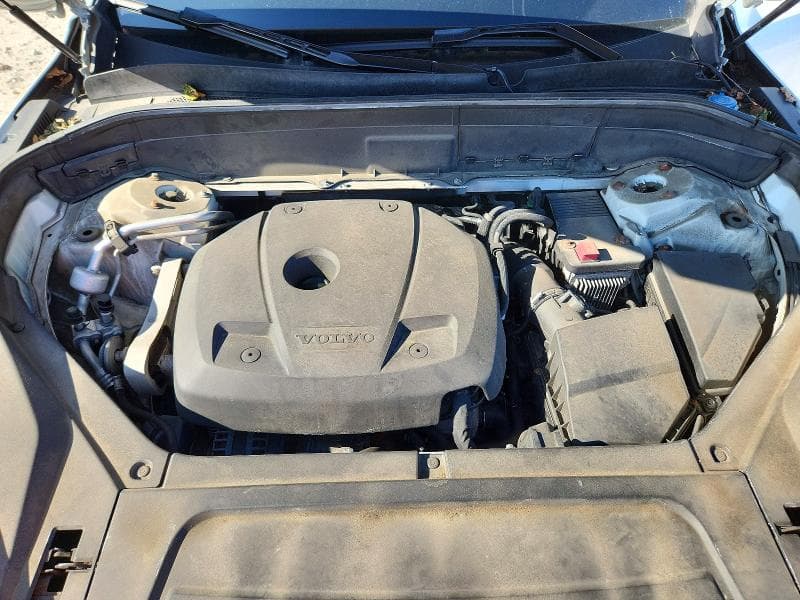 2018 VOLVO XC90 T5 12