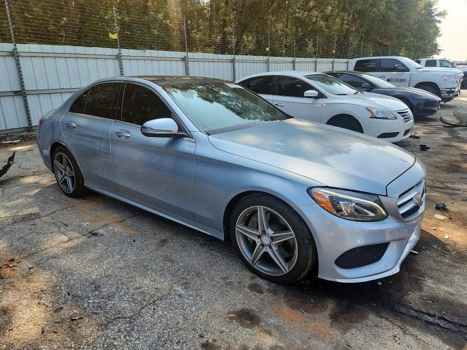 2017 MERCEDES-BENZ C 300 4