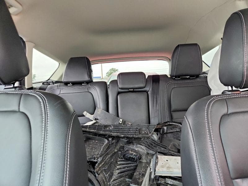 2018 FORD ESCAPE SEL 10