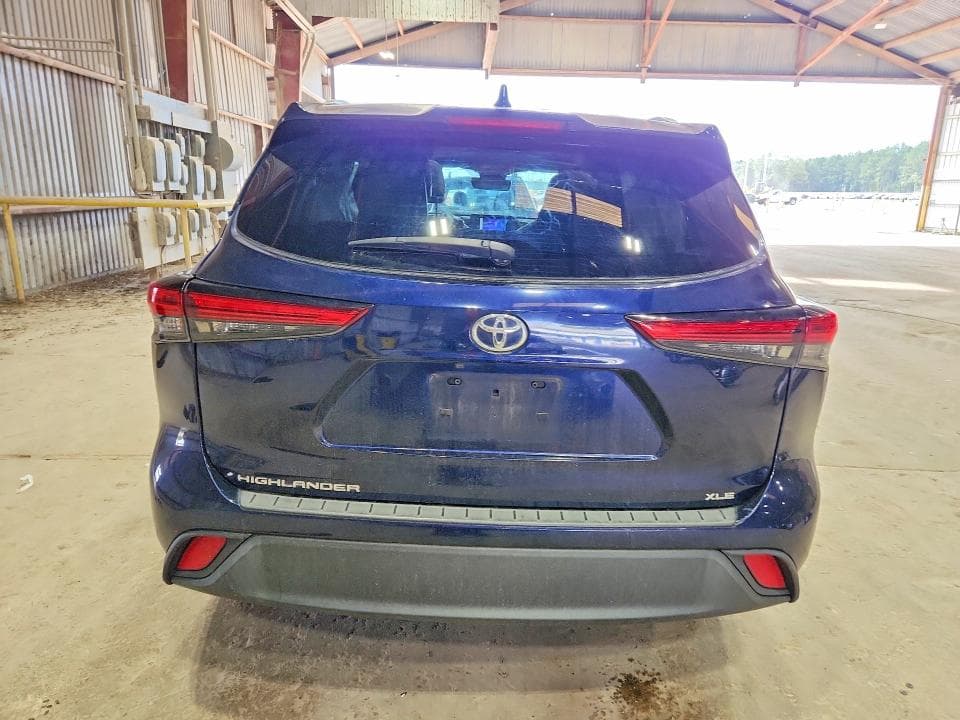 2023 TOYOTA HIGHLANDER XLE 6