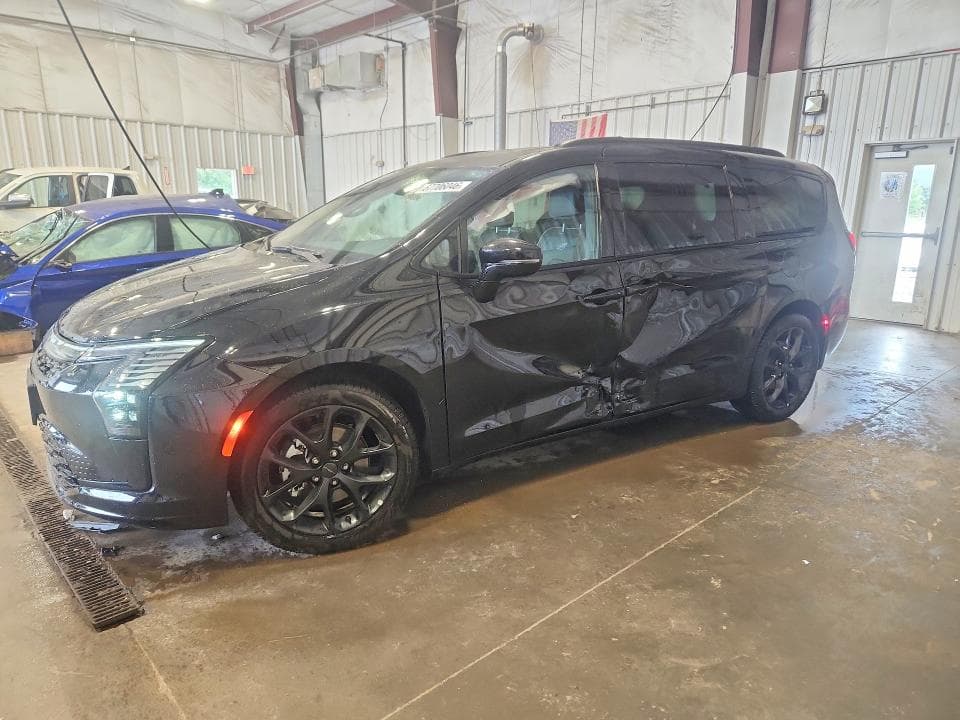 2027 CHRYSLER PACIFICA LIMITED - 1