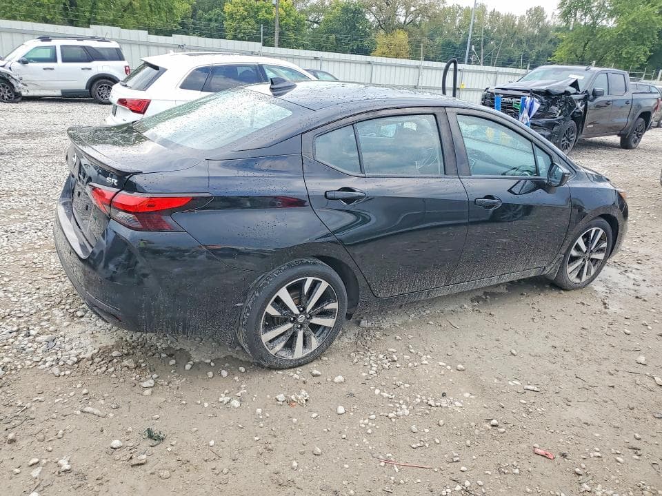 2021 NISSAN VERSA SR 3