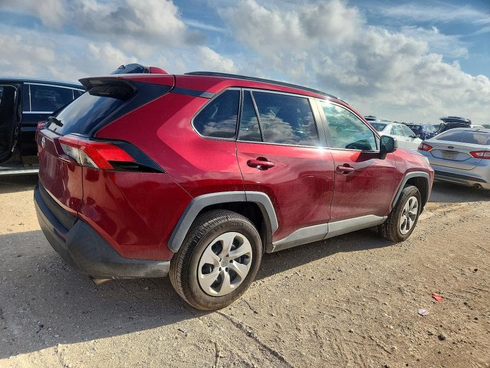 2021 TOYOTA RAV4 LE 3