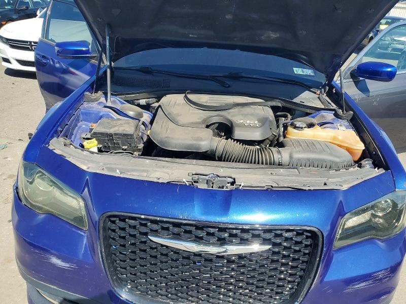 2019 CHRYSLER 300 S 11