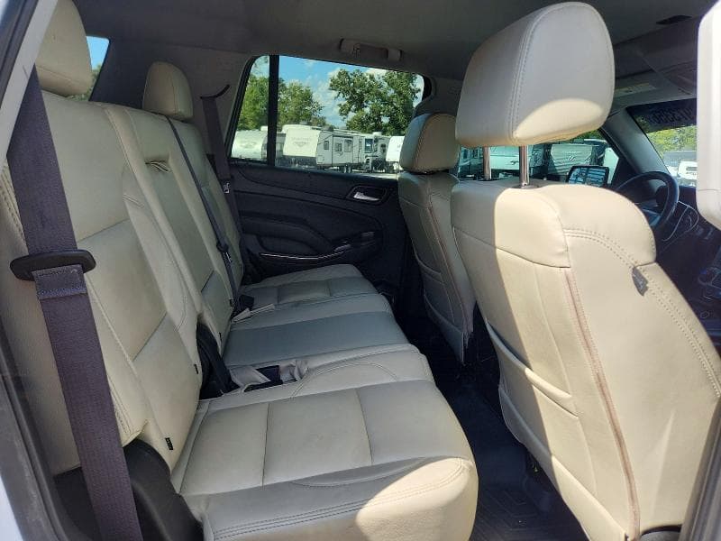 2017 GMC YUKON SLE 11