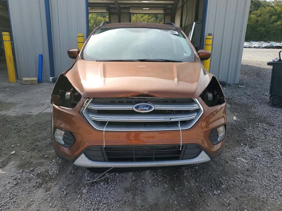 2017 FORD ESCAPE SE 5
