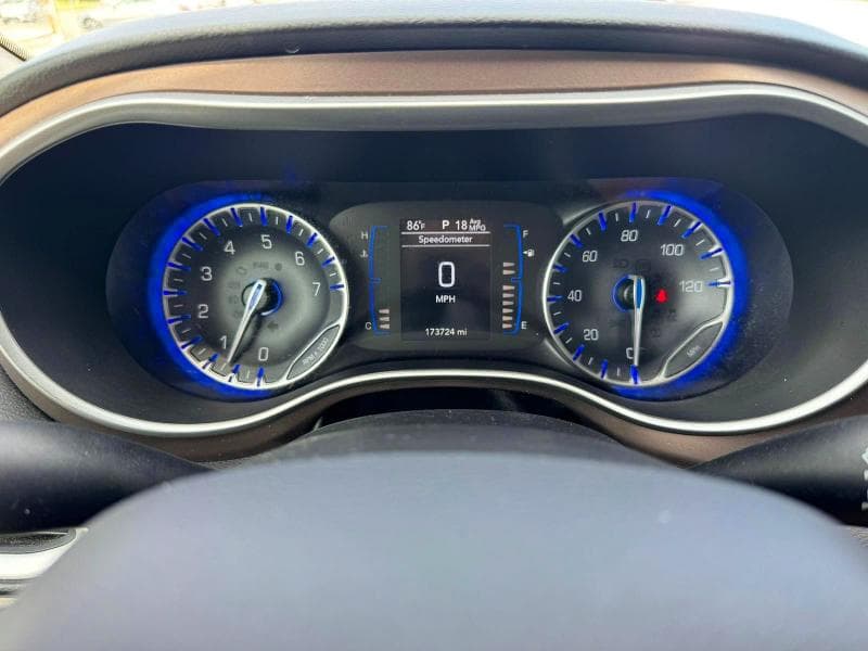 2019 CHRYSLER PACIFICA TOURING L 8