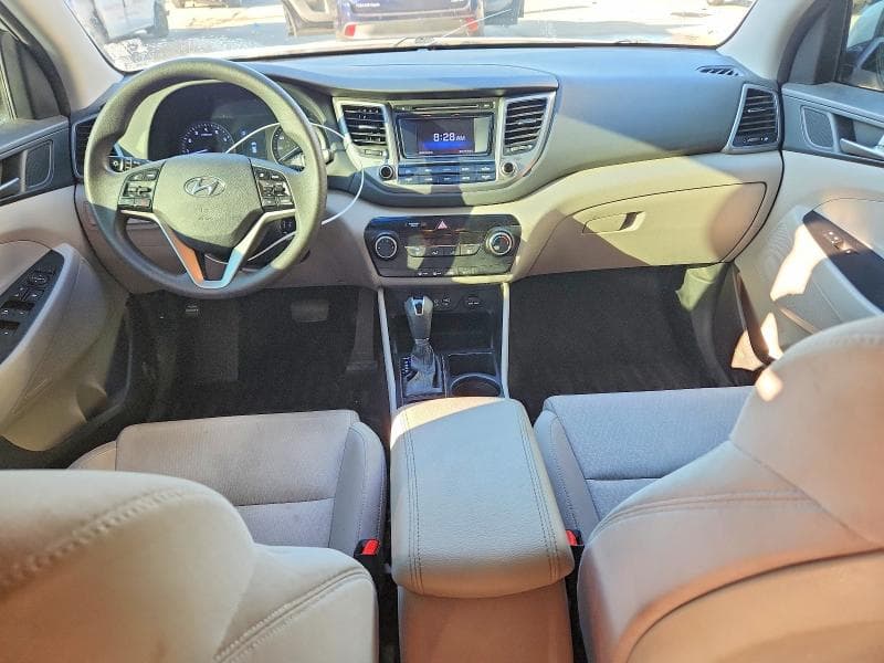 2018 HYUNDAI TUCSON SE 8