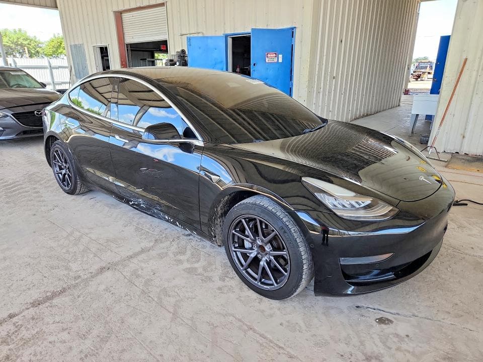 2020 TESLA MODEL 3 4
