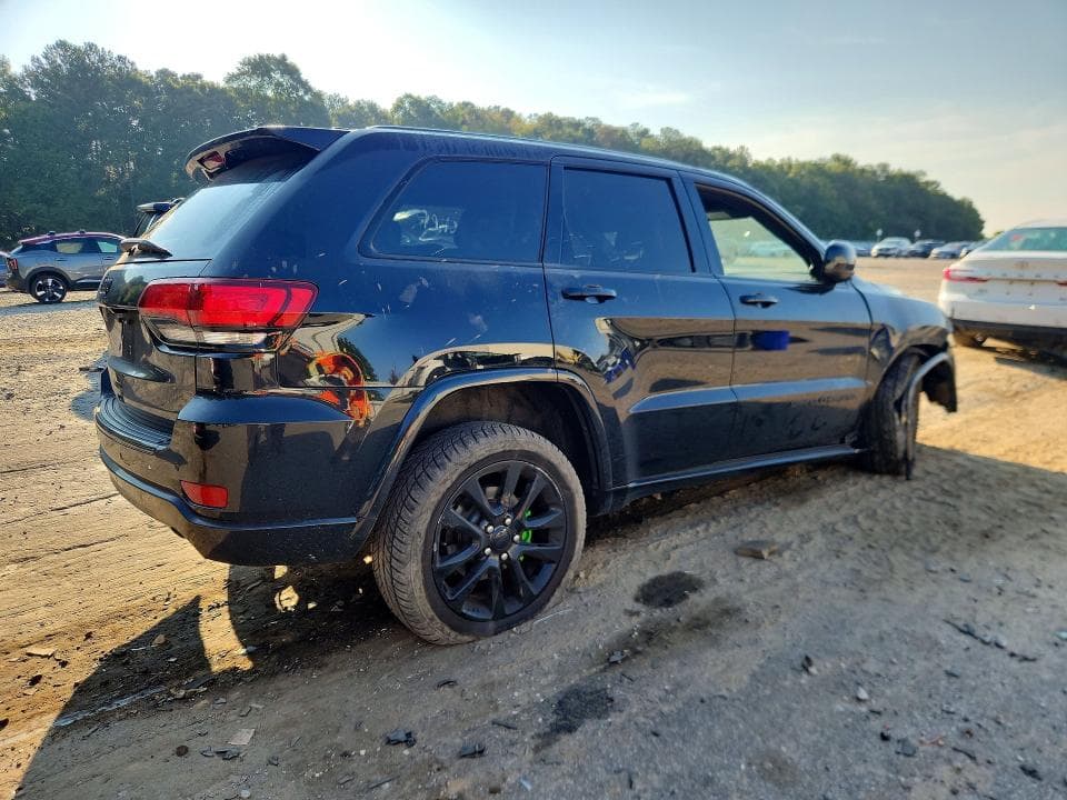 2017 JEEP GRAND CHEROKEE LAREDO 3