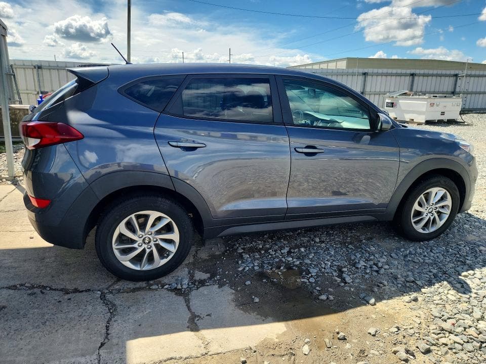 2018 HYUNDAI TUCSON SE 3