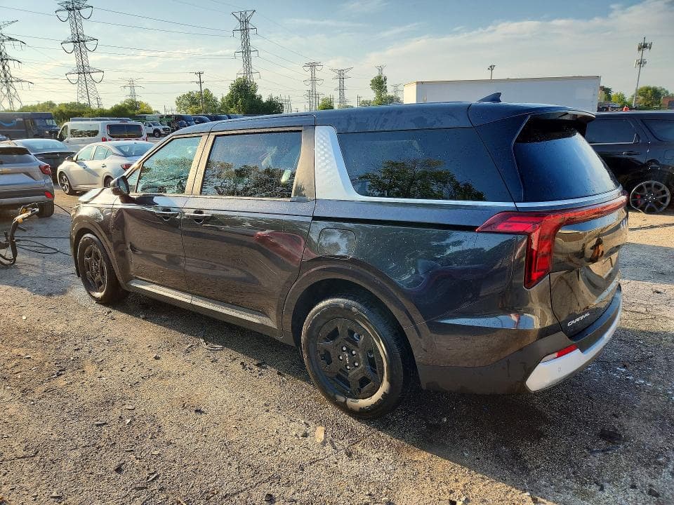 2026 KIA CARNIVAL LXS 2