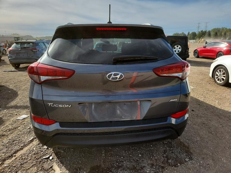 2017 HYUNDAI TUCSON SE 6