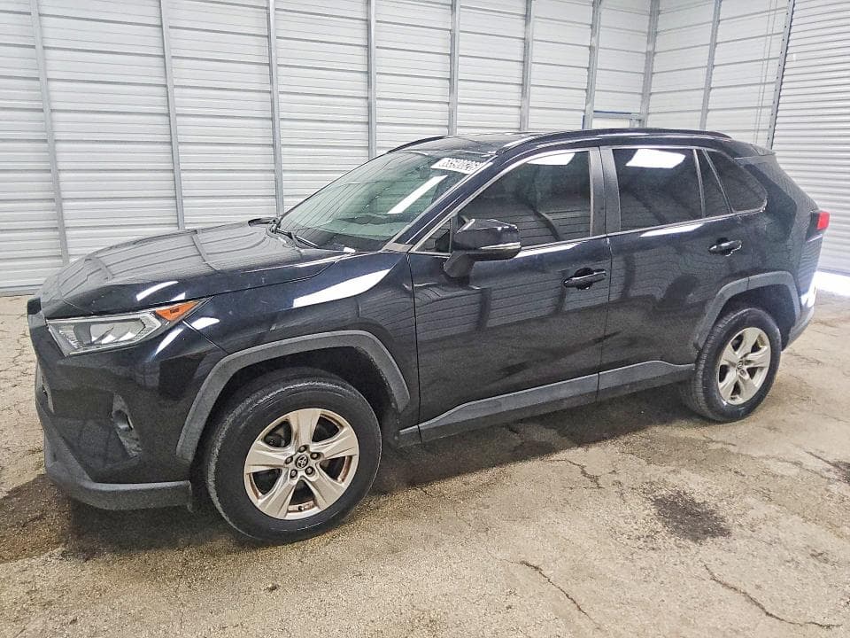2021 TOYOTA RAV4 XLE - 1