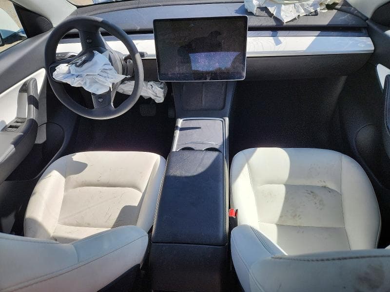 2022 TESLA MODEL Y 8