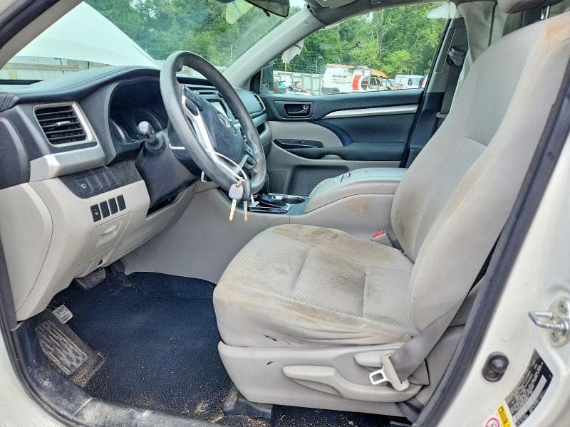 2017 TOYOTA HIGHLANDER LE 7