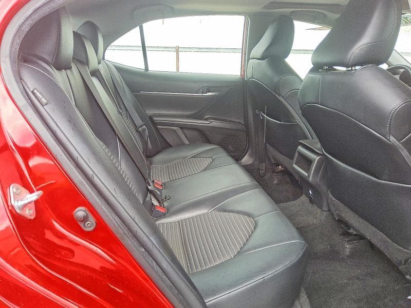 2022 TOYOTA CAMRY SE 10