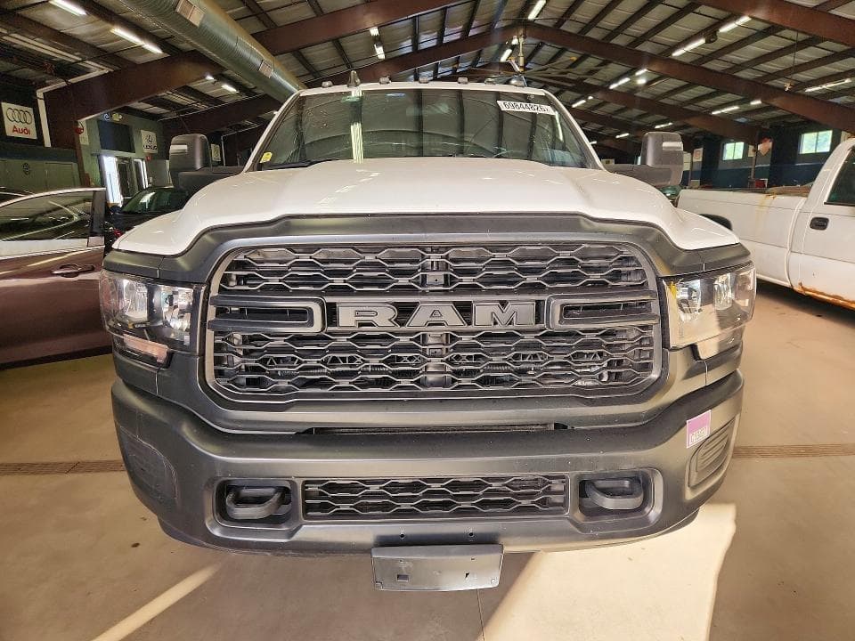 2024 RAM 3500 TRADESMAN 5