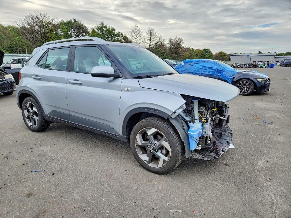 2021 HYUNDAI VENUE SEL 4
