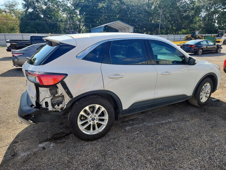 2021 FORD ESCAPE SE 3
