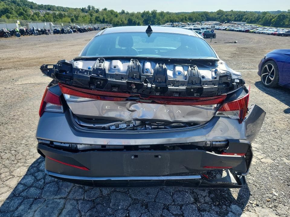 2024 HYUNDAI ELANTRA SEL 6