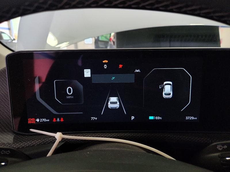 2025 KIA EV6 WIND 9