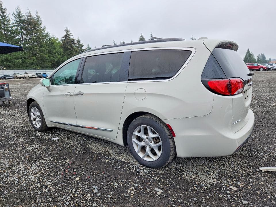 2017 CHRYSLER PACIFICA TOURING L 2