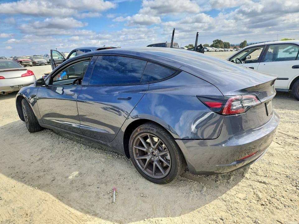 2023 TESLA MODEL 3 2