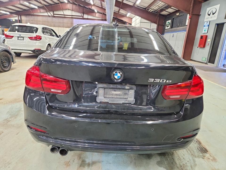 2018 BMW 330E 6