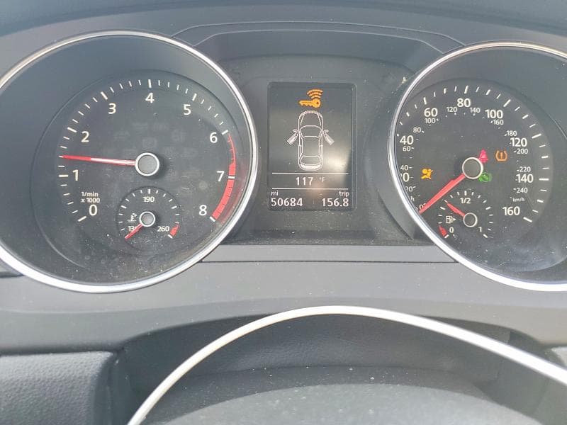 2017 VOLKSWAGEN JETTA SE 9