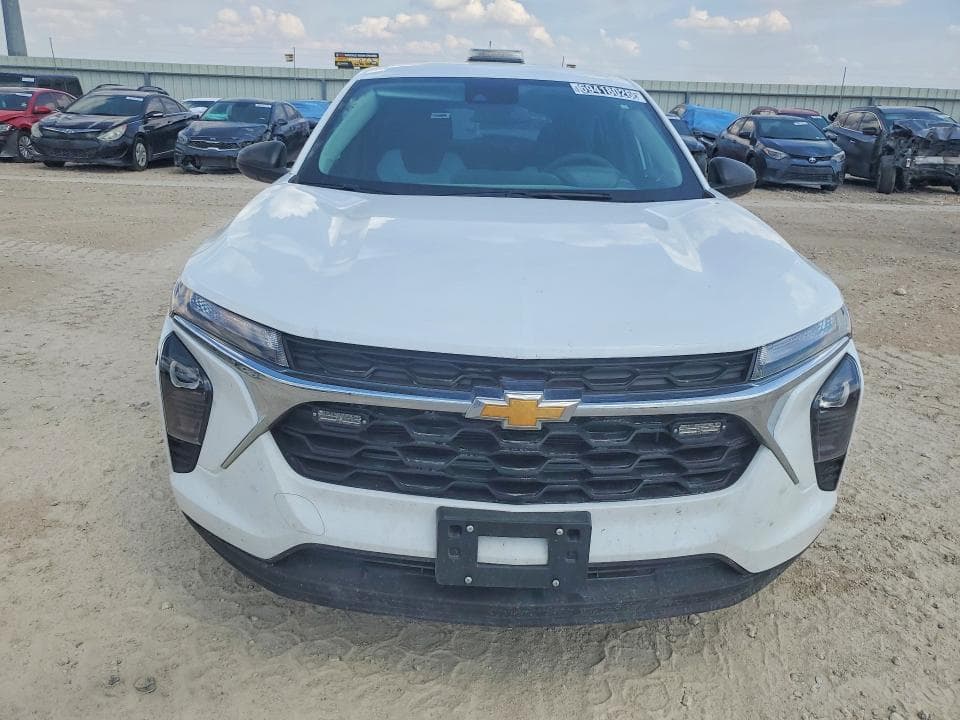 2025 CHEVROLET TRAX LS 5