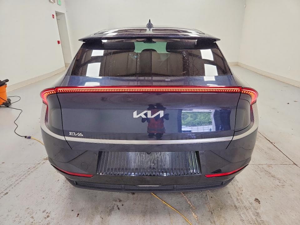 2023 KIA EV6 WIND 6