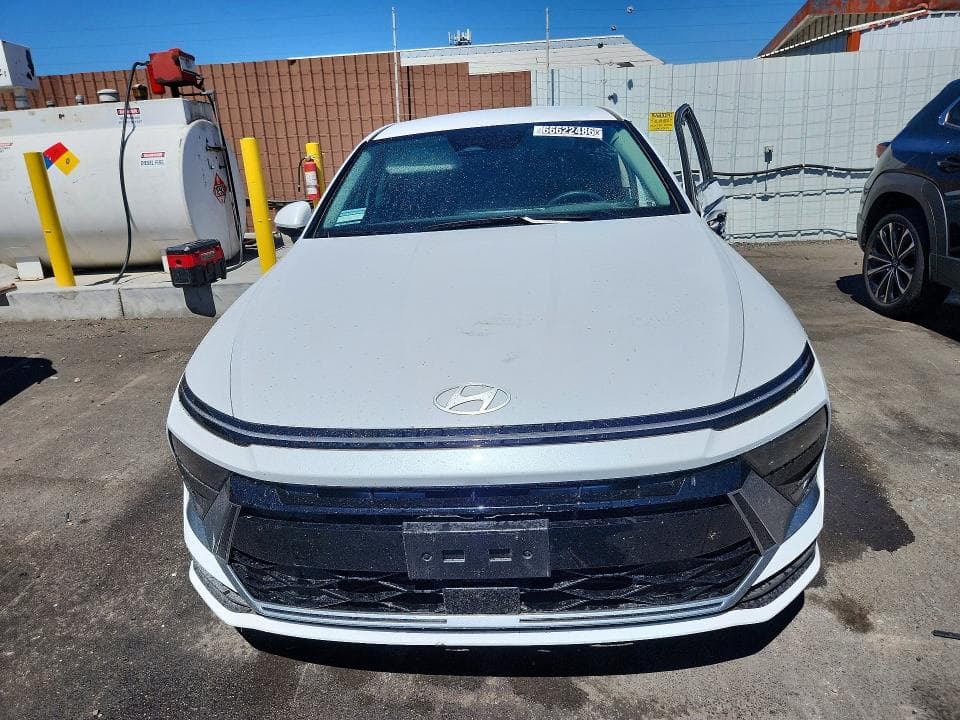 2025 HYUNDAI SONATA SE 5