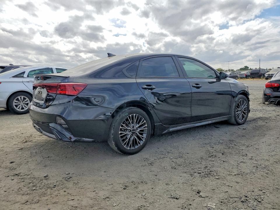 2024 KIA FORTE GT LINE 3