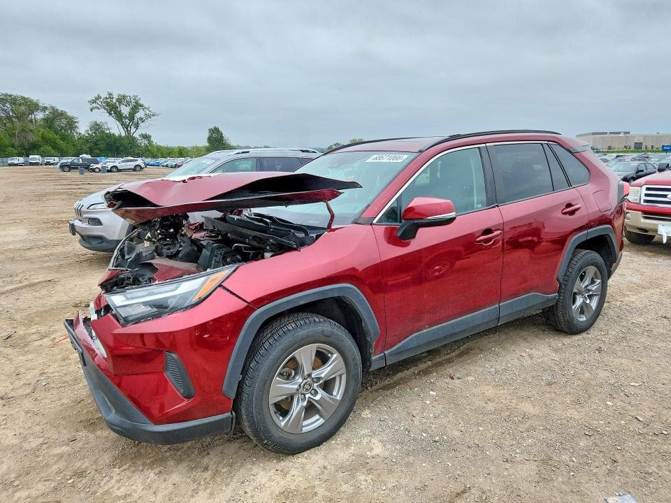 2022 TOYOTA RAV4 XLE