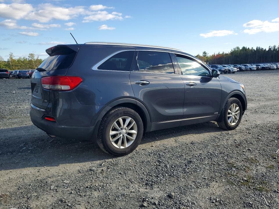 2018 KIA SORENTO LX 3