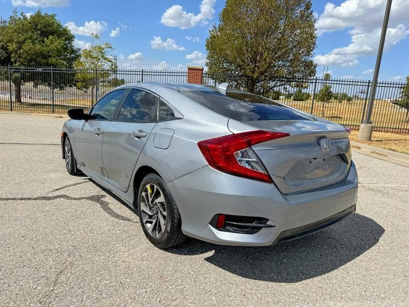 2017 HONDA CIVIC EX 3