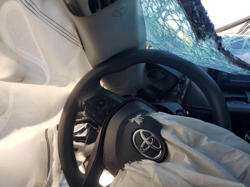2019 TOYOTA RAV4 LE 9