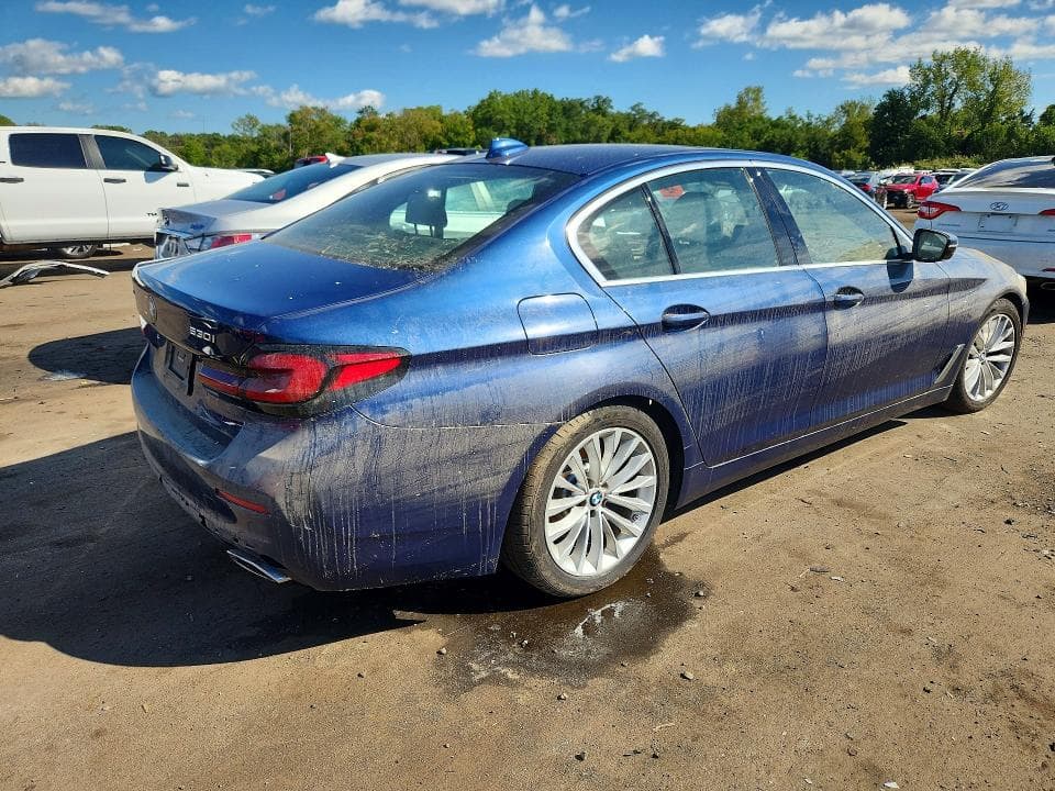2021 BMW 530 XI 3