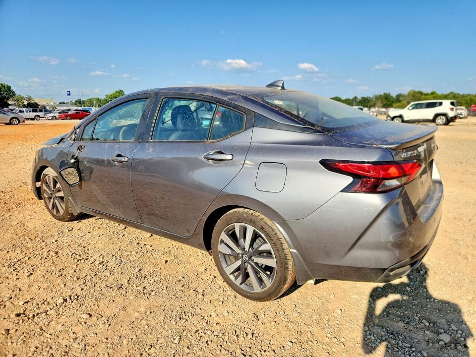 2020 NISSAN VERSA SR 2