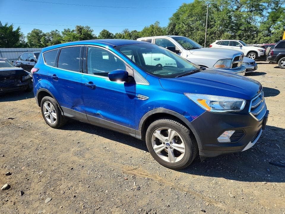 2017 FORD ESCAPE 4
