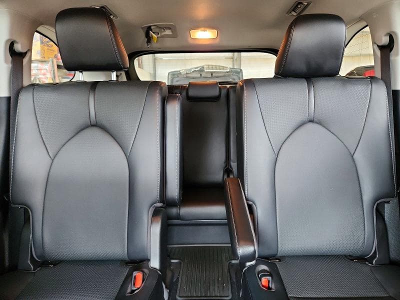 2021 TOYOTA HIGHLANDER LIMITED 10