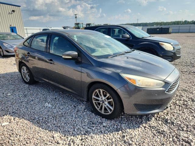 2017 FORD FOCUS SE 4