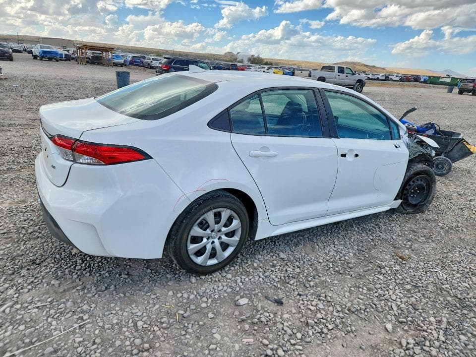 2023 TOYOTA COROLLA LE 3
