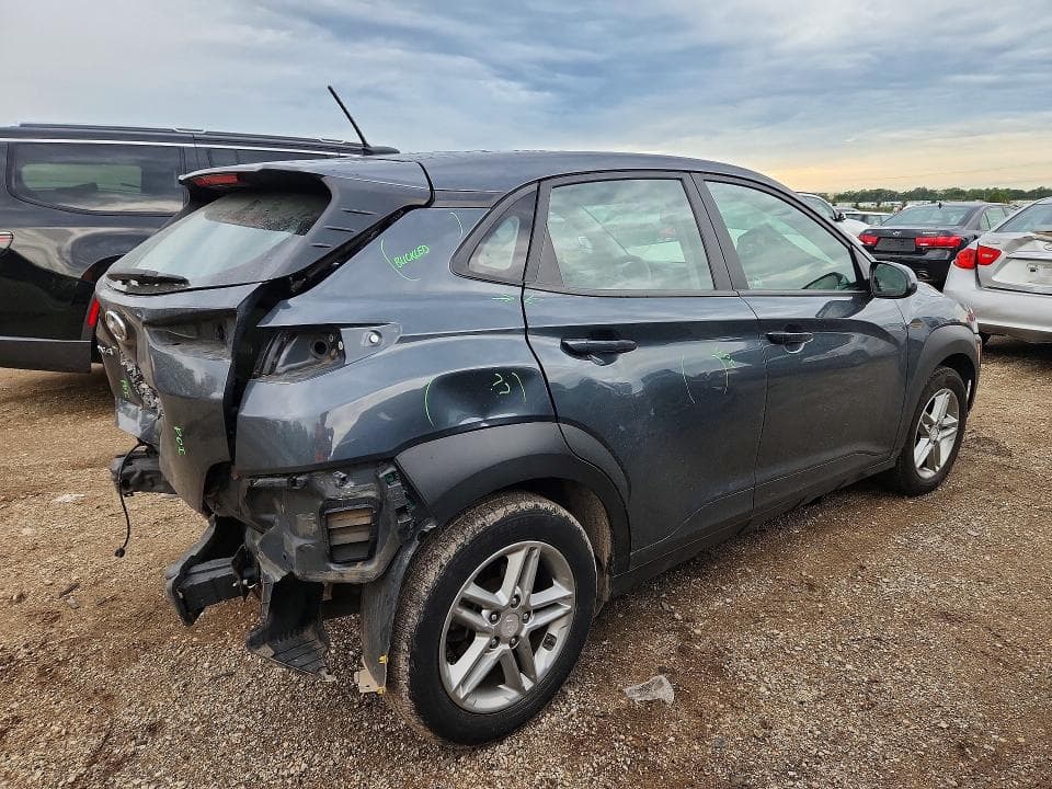 2020 HYUNDAI KONA SE 3