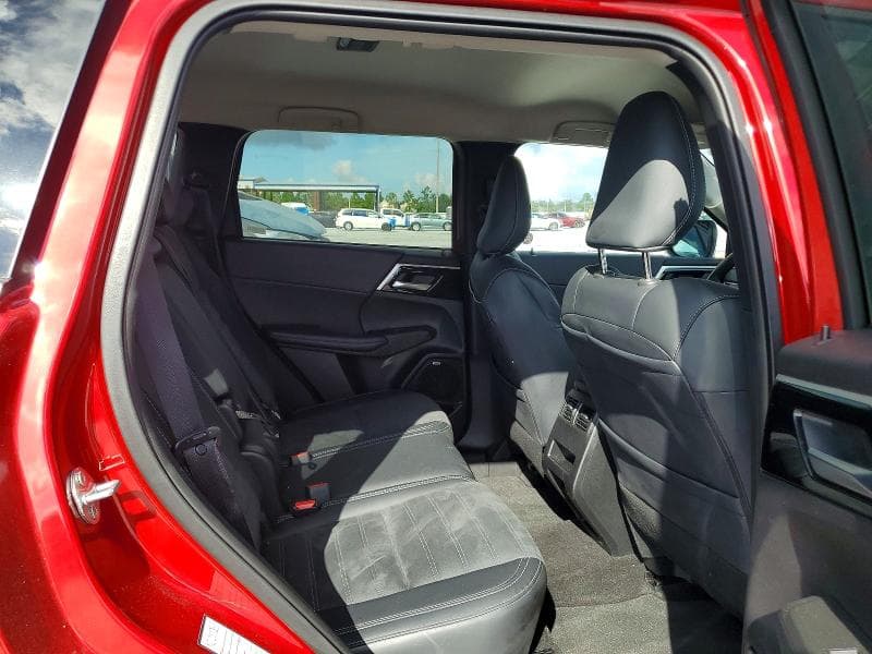 2025 MITSUBISHI OUTLANDER SE 11